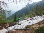 81 passaggio su neve al raccordo col sentiero 206...